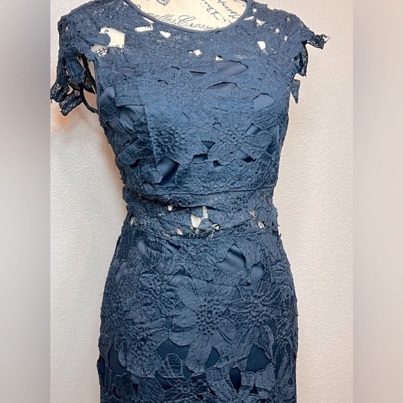 222. Romeo + Juliet Couture Navy Cut-Out Bodycon Dress S - Picture 2 of 8